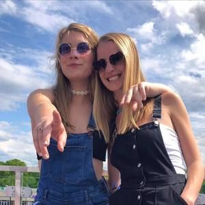 Meet your Posher, Amelia